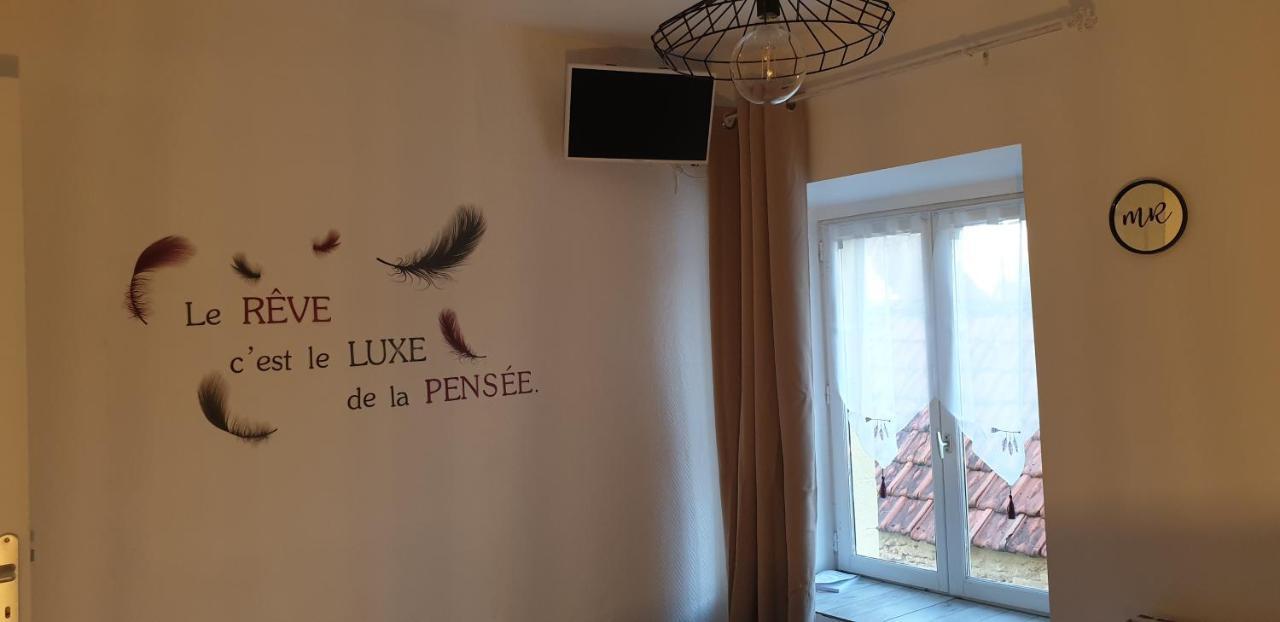 Petite Maison En Pierre Au Coeur Du Perigord Noir Proche De Sarlat Et Rocamadour Salignac Eyvigues Exterior foto