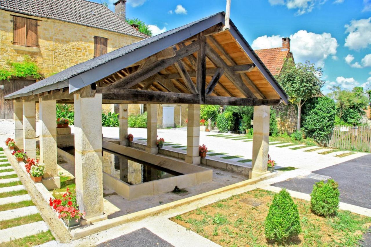 Petite Maison En Pierre Au Coeur Du Perigord Noir Proche De Sarlat Et Rocamadour Salignac Eyvigues Exterior foto