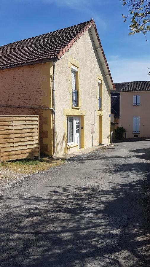 Petite Maison En Pierre Au Coeur Du Perigord Noir Proche De Sarlat Et Rocamadour Salignac Eyvigues Exterior foto